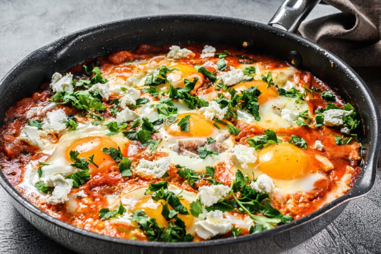 Shakshuka Baked Eggs